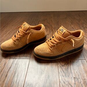 Nike SB Dunk Low Pro